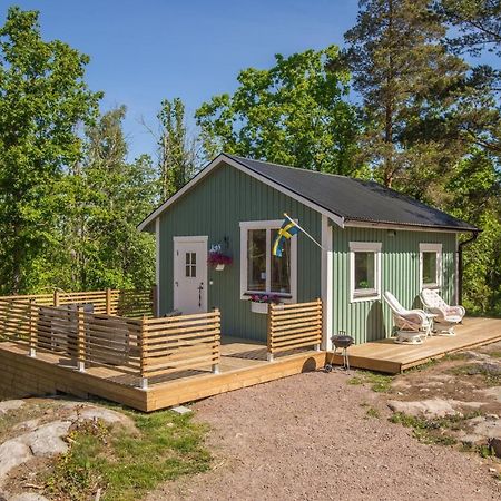 Villa Cozy holiday house close to nature in Ödeshög, Gränna Exterior foto